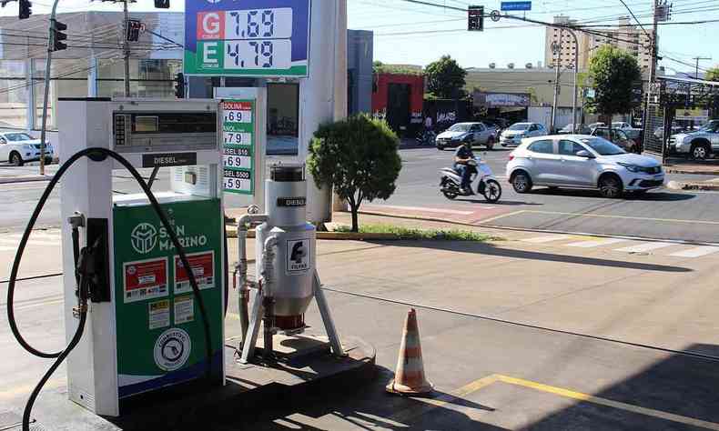 Posto de Uberaba vende gasolina a R$ 7,69 e etanol a R$ 4,79