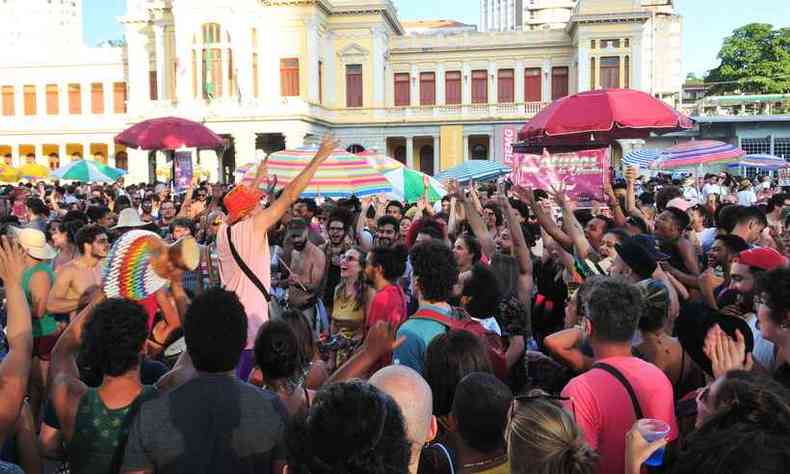 No ltimo dia 12, folies aqueceram para o carnaval 2019 na Praia da Estao(foto: Marcos Vieira/EM/D.A Press)