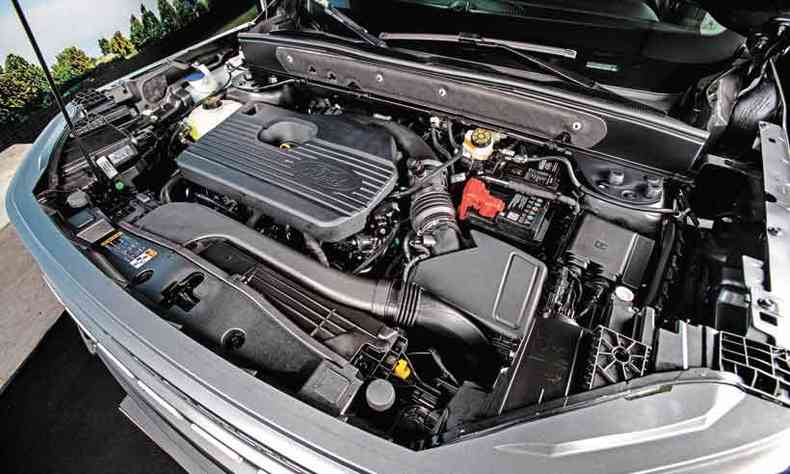 Motor 2.0 turbo de 240cv proporciona bom desempenho ao SUV(foto: Ford/Divulgao)