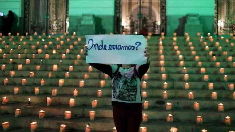 Homenagem no Rio de Janeiro aos mais de 500 mil mortos pela covid-19 no Brasil(foto: REUTERS/Pilar Olivares)