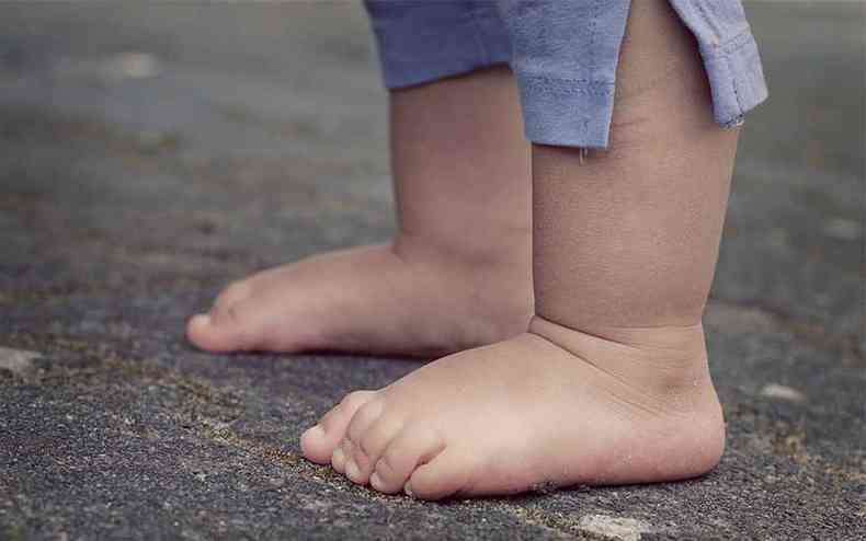 Foram identificadas na criana leses causadas por enforcamento no pescoo e tambm feridas na perna(foto: PixaBay/Reproduo)