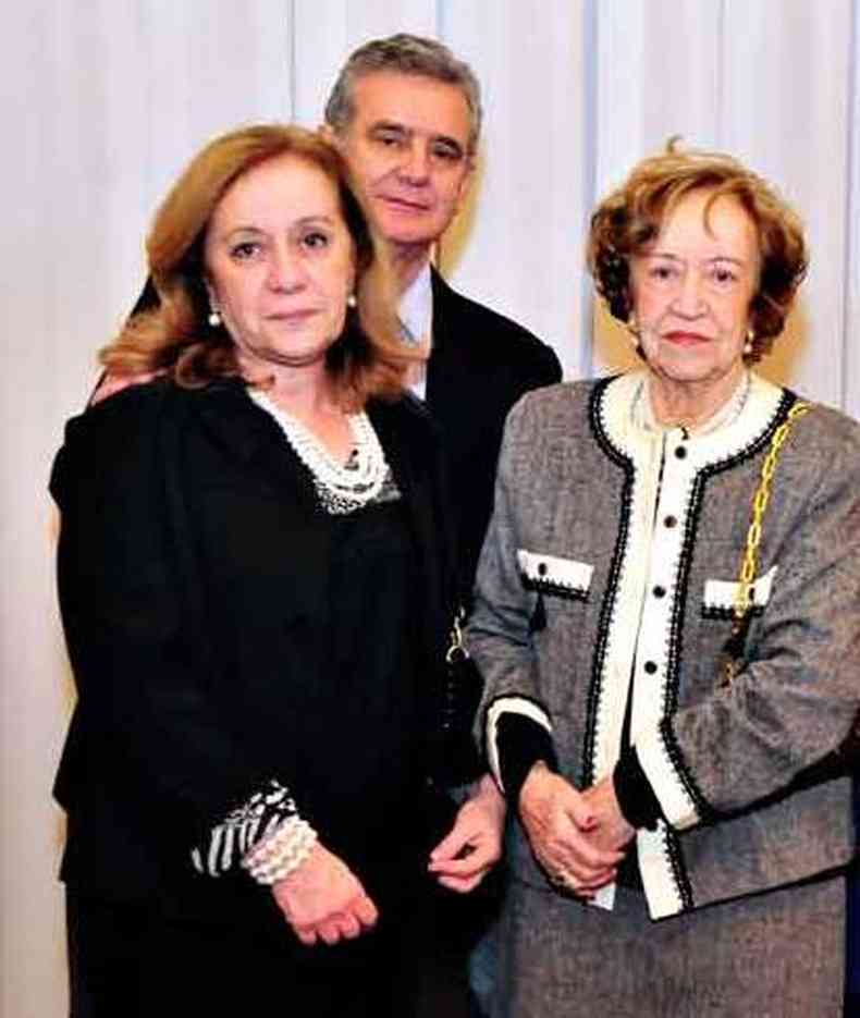 Vanessa Freitas, Gilberto Freitas e Tereza Teixeira Diniz, que completou 95 anos ontem(foto: Marcos Vieira/em/d.a press)