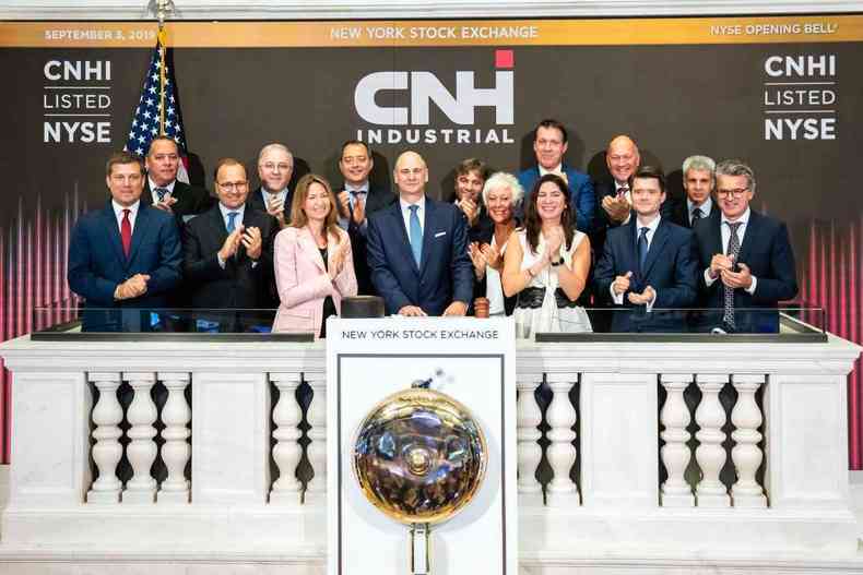 Direção da CNH e investidores durante anúncio do plano de negócios da empresa na Bolsa de Valores de Nova York, nesta terça-feira (foto: CNH/Divulgação)