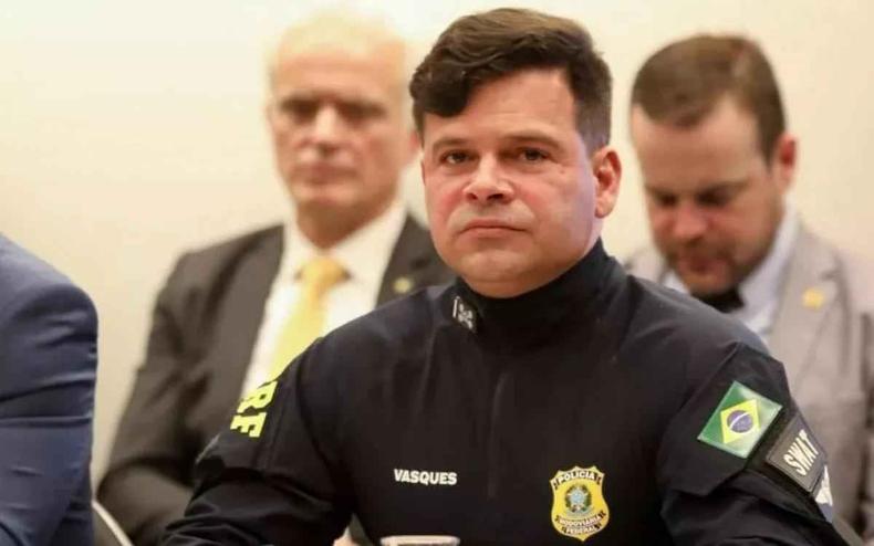 Silvinei Vasques, diretor-geral da Polícia Rodoviária Federal (PRF)(foto: Reprodução/Redes sociais) Silvinei Vasques com uma feição séria e com o uniforme da PRF