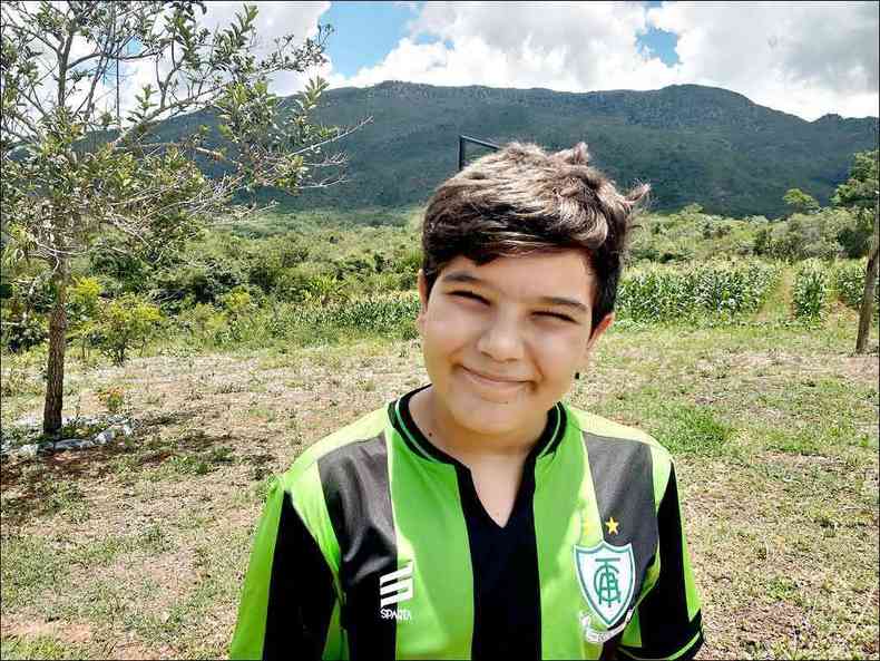 Por estar um pouco acima do peso, Teodoro Goulart Carvalho Silva, de 12 anos, conta que vem sofrendo bullying na escola(foto: )