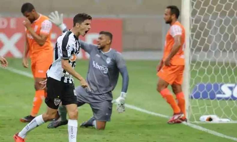Nacho Fernndez comemora gol marcado na estreia pelo Atltico(foto: Alexandre Guzanshe/EM/D.A Press)