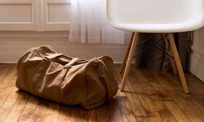 Namoro terminou, mas um dos companheiros deixou pertences, como roupas e sapatos, no apartamento do ex, que no quis devolv-los(foto: Pixabay)
