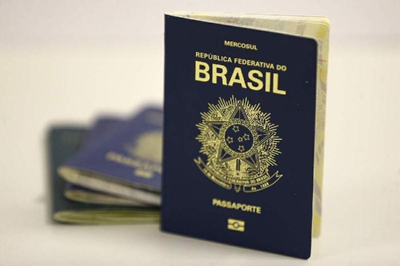 Passaporte brasileiro.