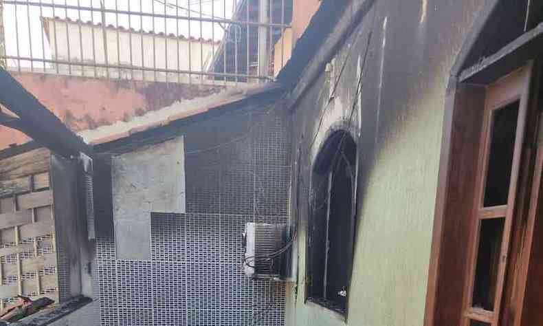 Homem em surto colocou fogo dentro de casa(foto: Reproduo/Redes Sociais)