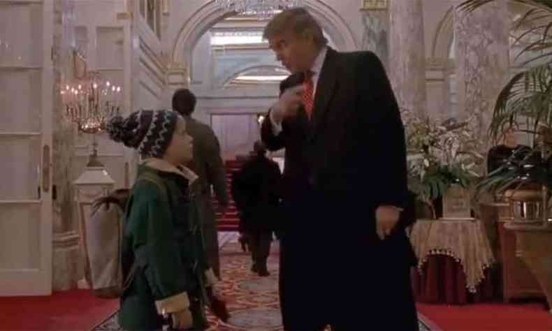 Donald Trump ao lado de Macaulay Culkin, estrela de ''Esqueceram de Mim 2: Perdido em Nova York