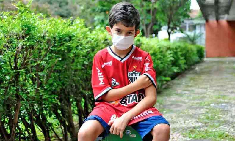 'Com a vacina, vou ter menos chance de pegar o vrus e menos sintomas' - Rafael Lanna Machado, 8 anos