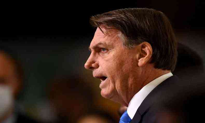 O presidente Jair Bolsonaro assinou decreto antecipando o pagamento do 13 de aposentados do INSS(foto: AFP / EVARISTO SA)
