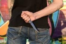 Homem foge ap�s matar companheira e ferir beb� a facadas