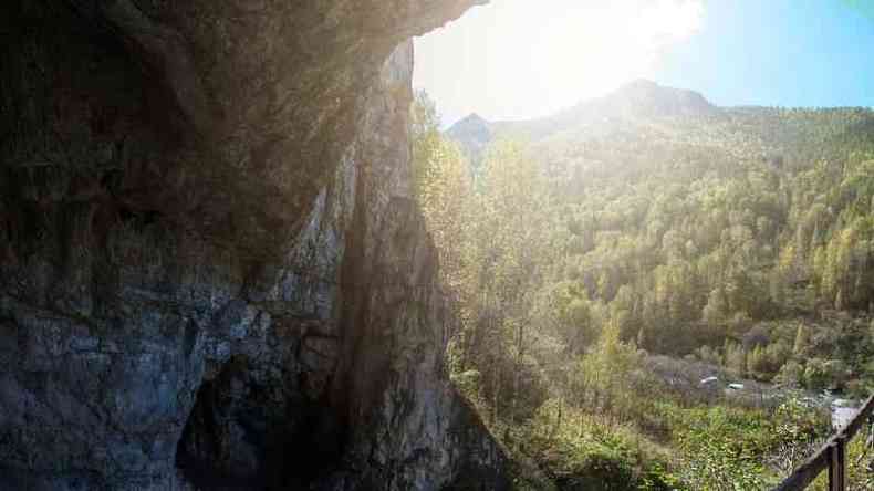 Caverna de Denisova, no sul da Sibria(foto: Getty Images)