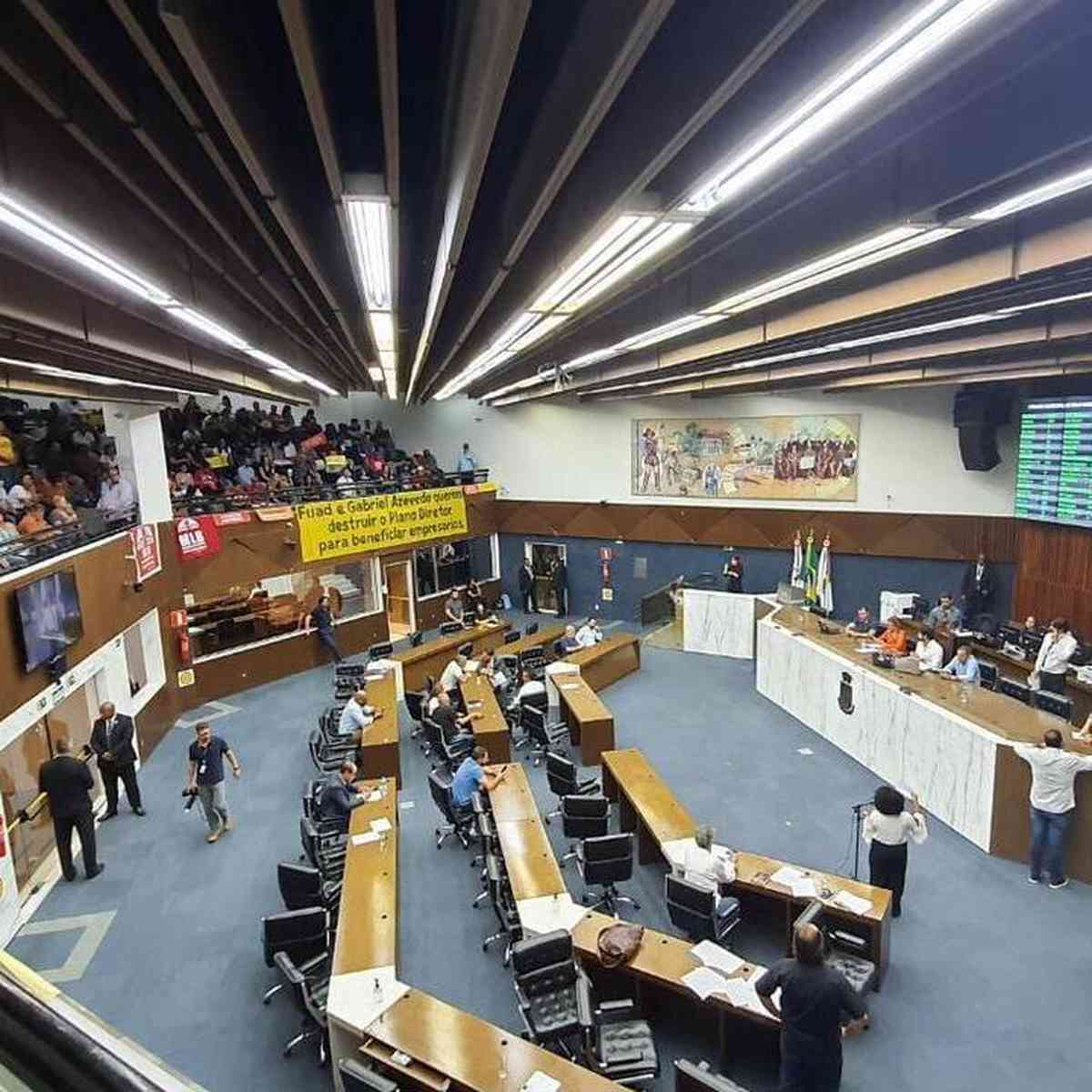 Cenários Dissonantes - Câmara Municipal de Belo Horizonte