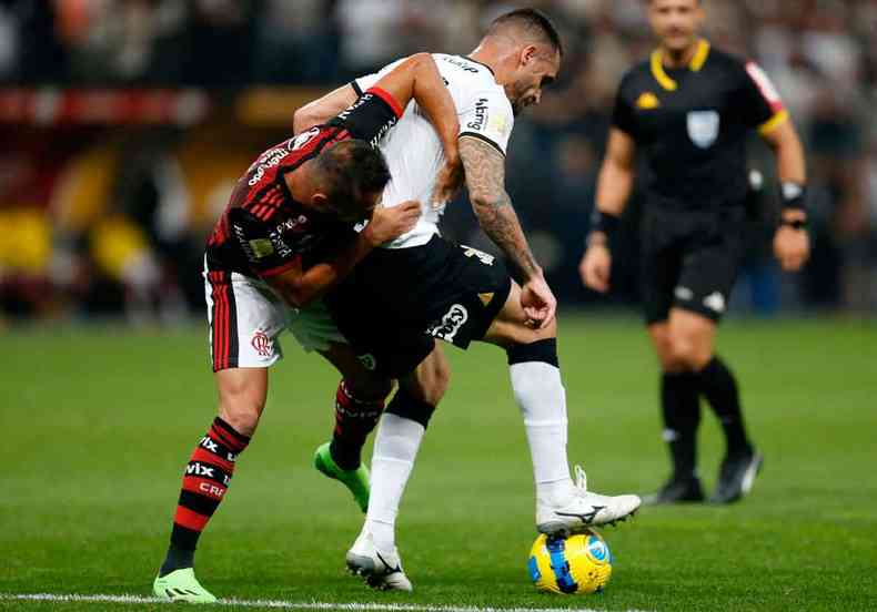 A arbitragem do jogo Corinthians e Flamengo, pela Copa do Brasil, no meio desta semana, pela Copa do Brasil,  um exemplo da polmica arbitragem nacional