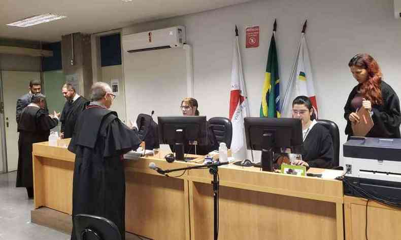 Jri dos policiais entrou na pauta de 23/08/19 mas foi adiado a pedido das defesas, aps incluso de novos documentos(foto: Tribunal de Justia do Estado de Minas Gerais/ Divulgao)