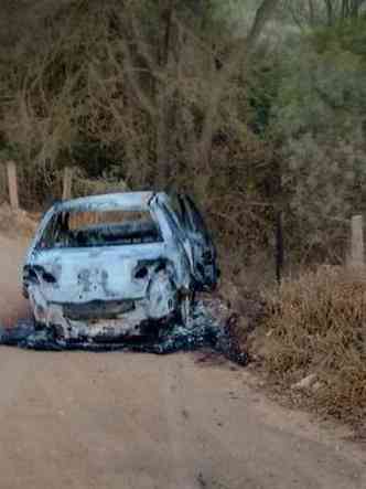 Policiais militares apuraram que dona do carro e seu filho estavam desaparecidos(foto: PMMG/Divulgao)