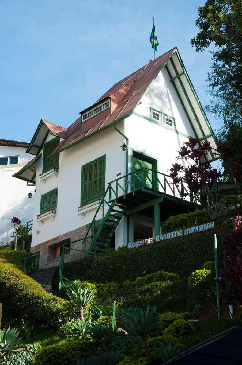 Fachada da Casa de Santos Dumont em Petrpolis