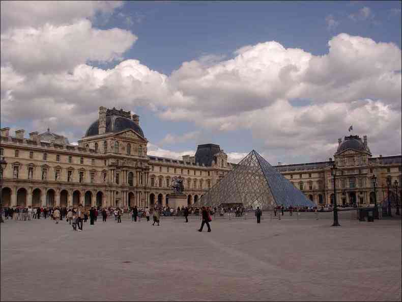 O Museu do Louvre  roteiro obrigatrio para os amantes da arte e da cultura(foto: Fotos: Carlos Altman/EM/d.a press %u2013 28/4/05)