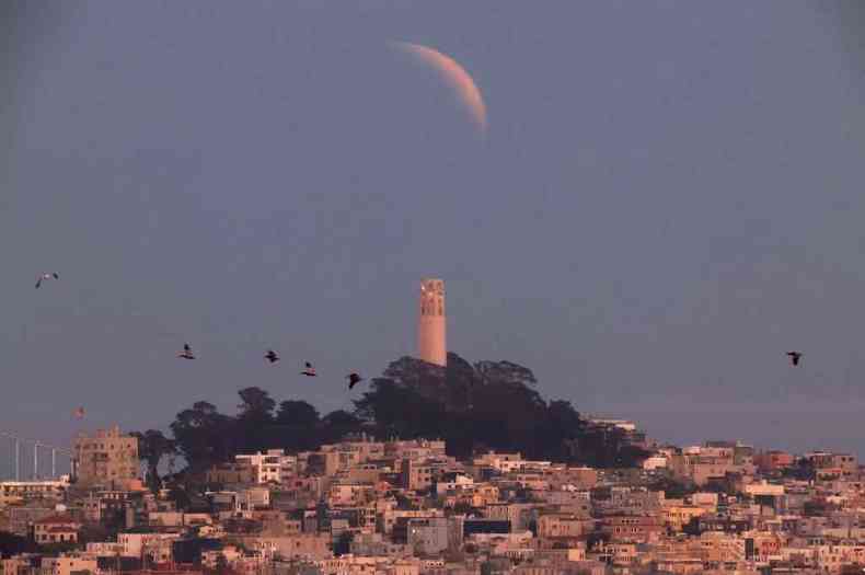 A lua em San Francisco, na Califrnia