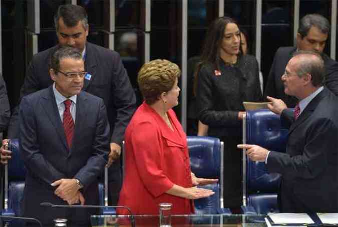 Presidente Dilma Roussef participou nesta tera-feira de solenidade em homenagem aos sete anos da Lei Maria da Penha, quando recebeu relatrio final da CPI da Violncia Contra a Mulher (foto: Wilson Dias/ABR)