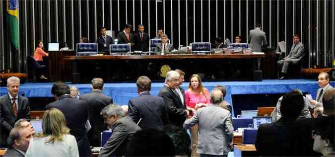  Os senadores aprovaram o texto que veio da Cmara dos Deputados sem alteraes (foto: Waldemir Barreto/Agncia Senado)