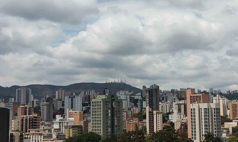 Cu em BH, vista da Avenida Getlio Vargas 