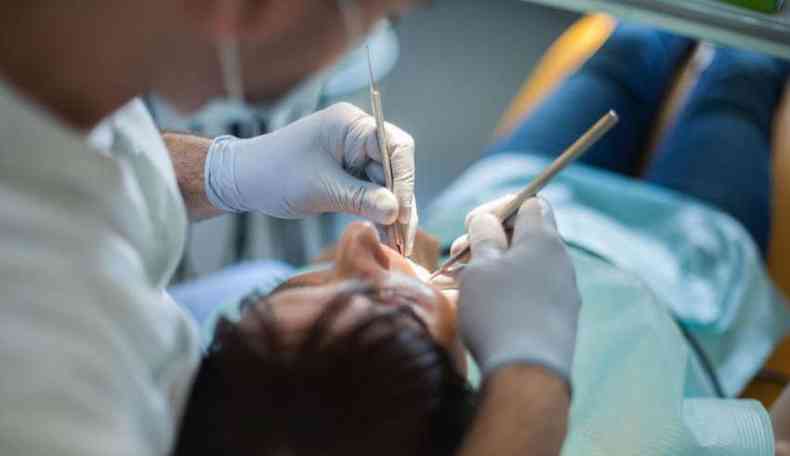 Paciente em um tratamento dentrio