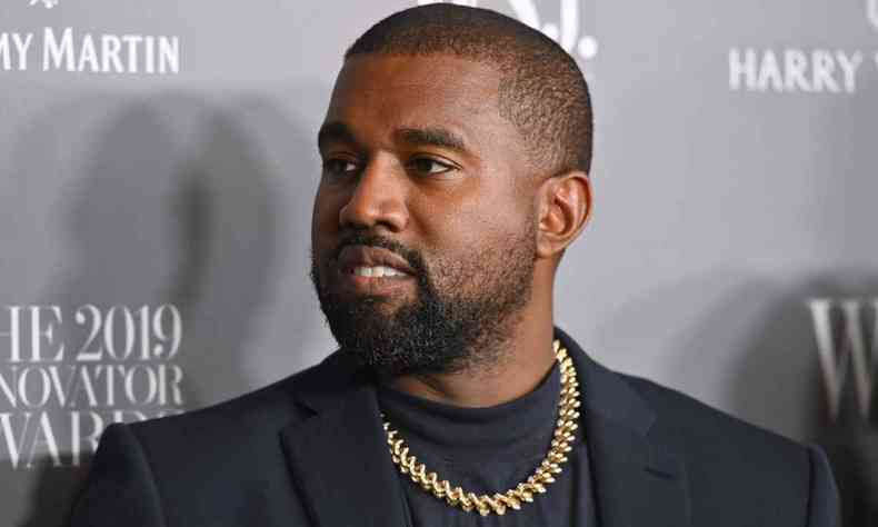 Kanye West tentou se colocar como alternativa a Biden e Trump, mas viu candidatura naufragar.(foto: ANGELA WEISS/AFP)