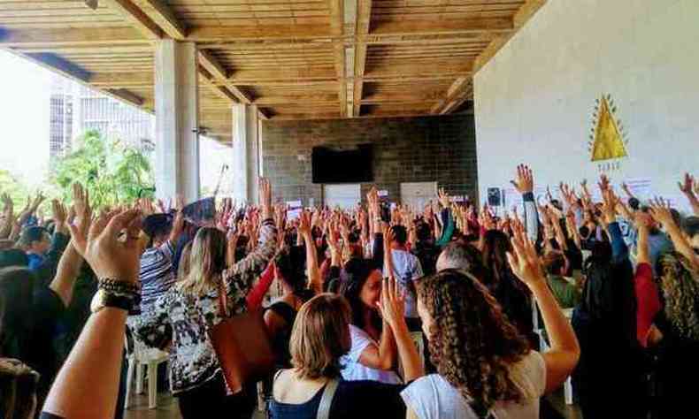 Professores da rede municipal fizeram greve reivindicando melhores condies de trabalho(foto: Divulgao/Sinpro Minas)