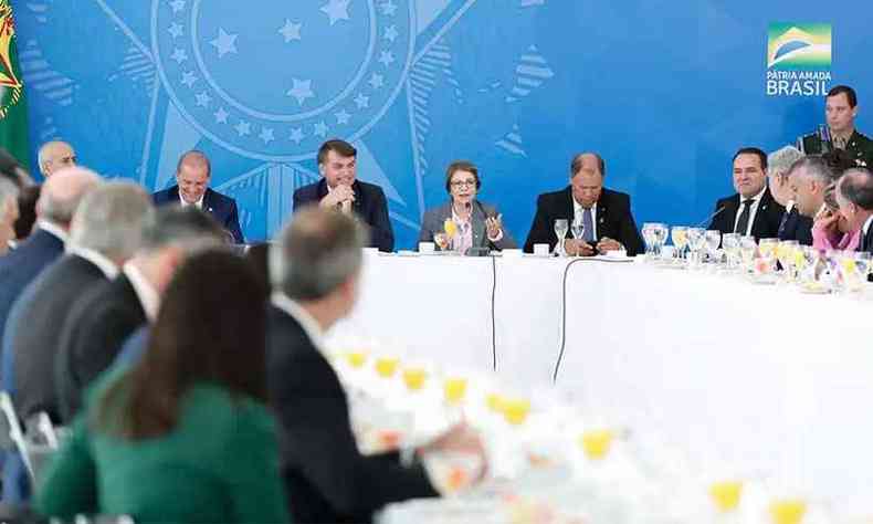 Presidente Jair Bolsonaro se reuniu nesta quarta-feira com lideranas da Frente Parlamentar da Agropecuria (foto: Alan Santos/PR)