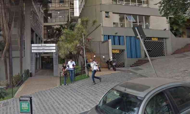 Sudecap sai do tobog da Avenida do Contorno e vai para a Rua dos Guajajaras, junto com a secretaria a qual  vinculada(foto: Reproduo da Internet/Google Street View)