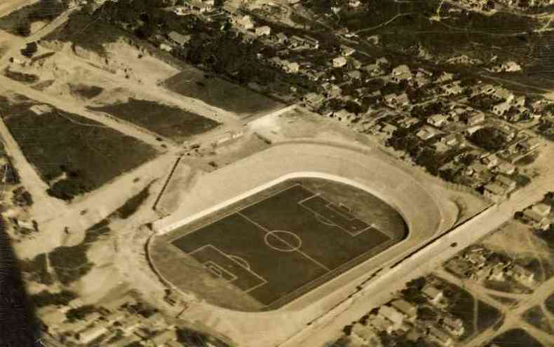  Iugoslvia e Sua inauguraram o estdio do Horto, que recebeu trs jogos da Copa do Mundo de 1950(foto: Arquivo EM - 25/6/1950)