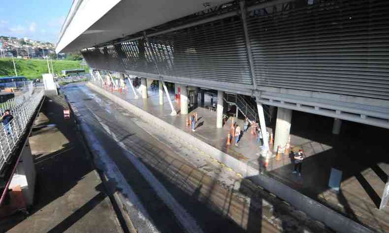 Estação São Gabriel vazia, em dia de volta da greve de motoristas de ônibus