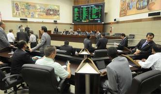 Mais da metade dos projetos aprovados pela Cmara na ltima legislatura se referia a nomes de rua ou datas comemorativas (foto: Beto Magalhes/EM/D.A Press )
