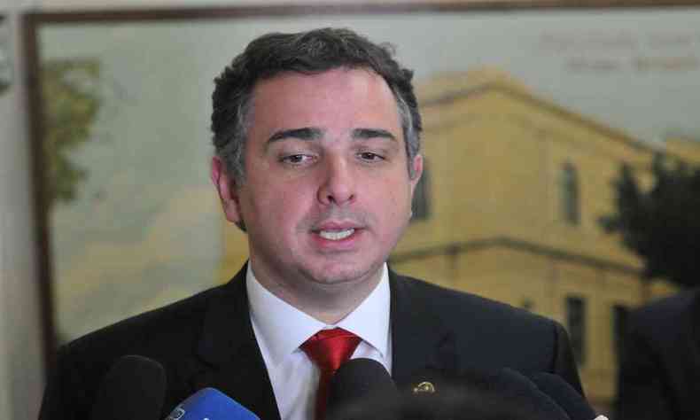 O presidente do Senado, Rodrigo Pacheco (DEM-MG) convocou reunio hbrida (presencial e remota) para as duas Casas