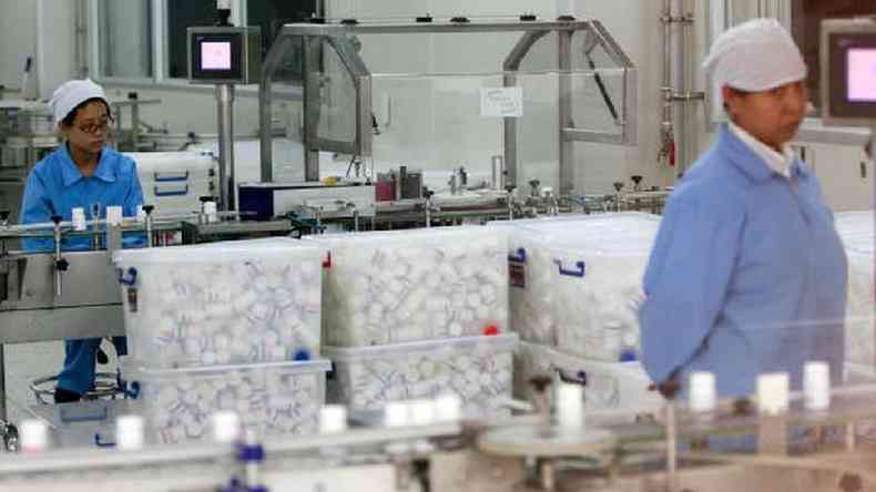 Atualmente, a maioria dos produtos farmacuticos  produzido em dois pases: China e ndia(foto: Getty Images)