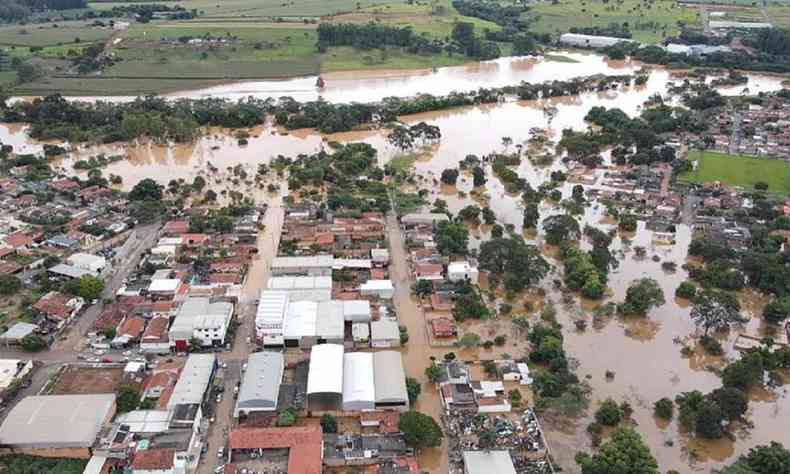 Enchente em Patos de Minas