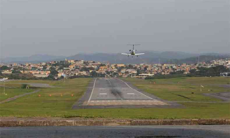 No ltimo dia 25, o Conac publicou portaria liberando voos (foto: Tlio Santos/EM/D.A Press)