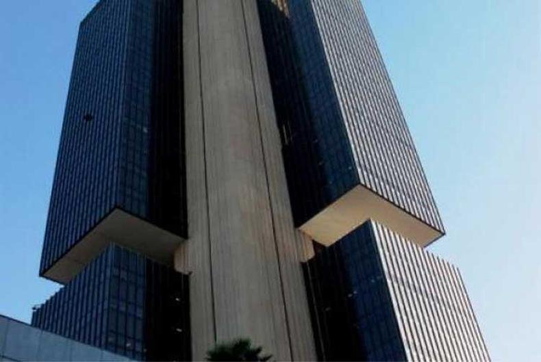 Pesquisa do Banco Central indica que mercado financeiro reduziu a projeção da inflação de 2016 para 7,21% (foto: Arquivo/Agência Brasil) Pesquisa do Banco Central indica que mercado financeiro reduziu a projeção da inflação de 2016 para 7,21% (foto: Arquivo/Agência Brasil)