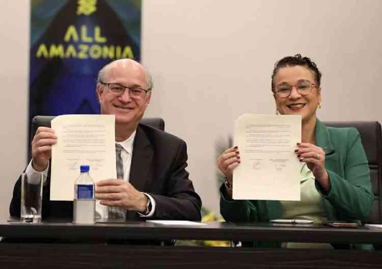 O presidente do BID, Ilan Goldfajn, e a presidente do BB, Tarciana Medeiros: contrato de US$ 250 milhes para empreendimentos na Amaznia