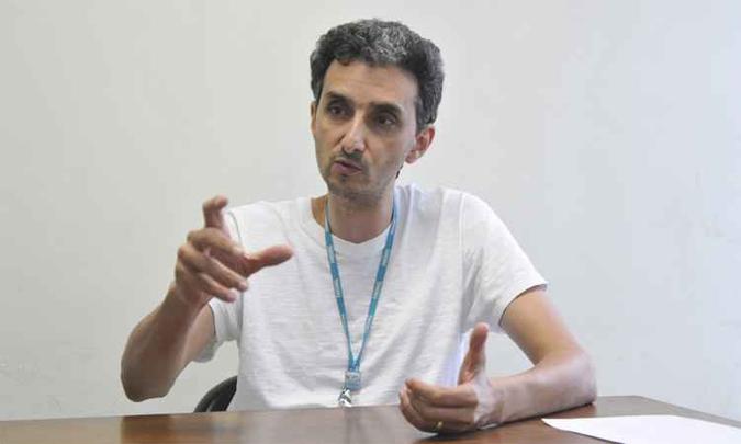 Protocolo tem objetivo de mobilizar e preparar rapidamente as alas e profissionais do maior pronto-socorro do estado para dar resposta a catástrofes, explica o médico Marcelo Lopes Ribeiro (foto: Juarez Rodrigues/EM/DA Press) Protocolo tem objetivo de mobilizar e preparar rapidamente as alas e profissionais do maior pronto-socorro do estado para dar resposta a catástrofes, explica o médico Marcelo Lopes Ribeiro (foto: Juarez Rodrigues/EM/DA Press)