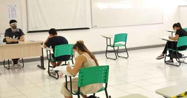 Vestibular da UFJF reúne 12 mil alunos neste sábado (26) e domingo (27) - Vimarsana News