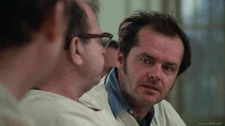 Jack Nicholson em cena de Um estranho no ninho