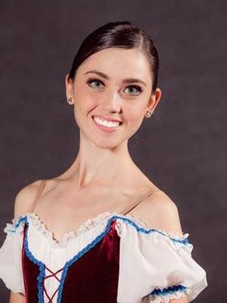 Bailarina Lucila Munaretto, de 20 anos(foto: Divulgao)