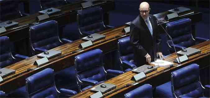 Demstenes tem adotado a estratgia de discursar para tentar sensibilizar os colegas senadores(foto: Wilson Dias/ABr)