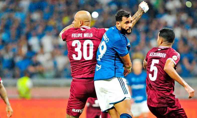 Lance da partida do Cruzeiro com o Fluminense