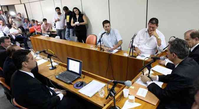 Anncio da operao financeira da prefeitura, por meio da PBH Ativos, foi feito durante audincia pblica nessa tera-feira, na Cmara de Belo Horizonte (foto: MILA MILOWISKI/SUPCIM )