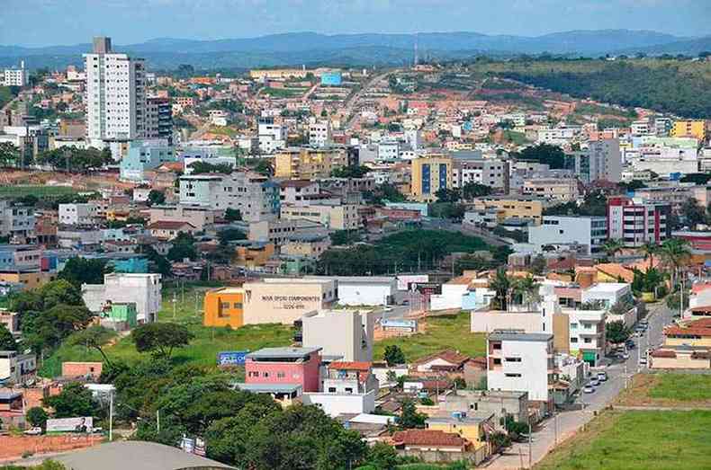 A cidade  polo caladista de Minas Gerais e referncia em empregabilidade.(foto: Jornal O Popular - Nova Serrana)
